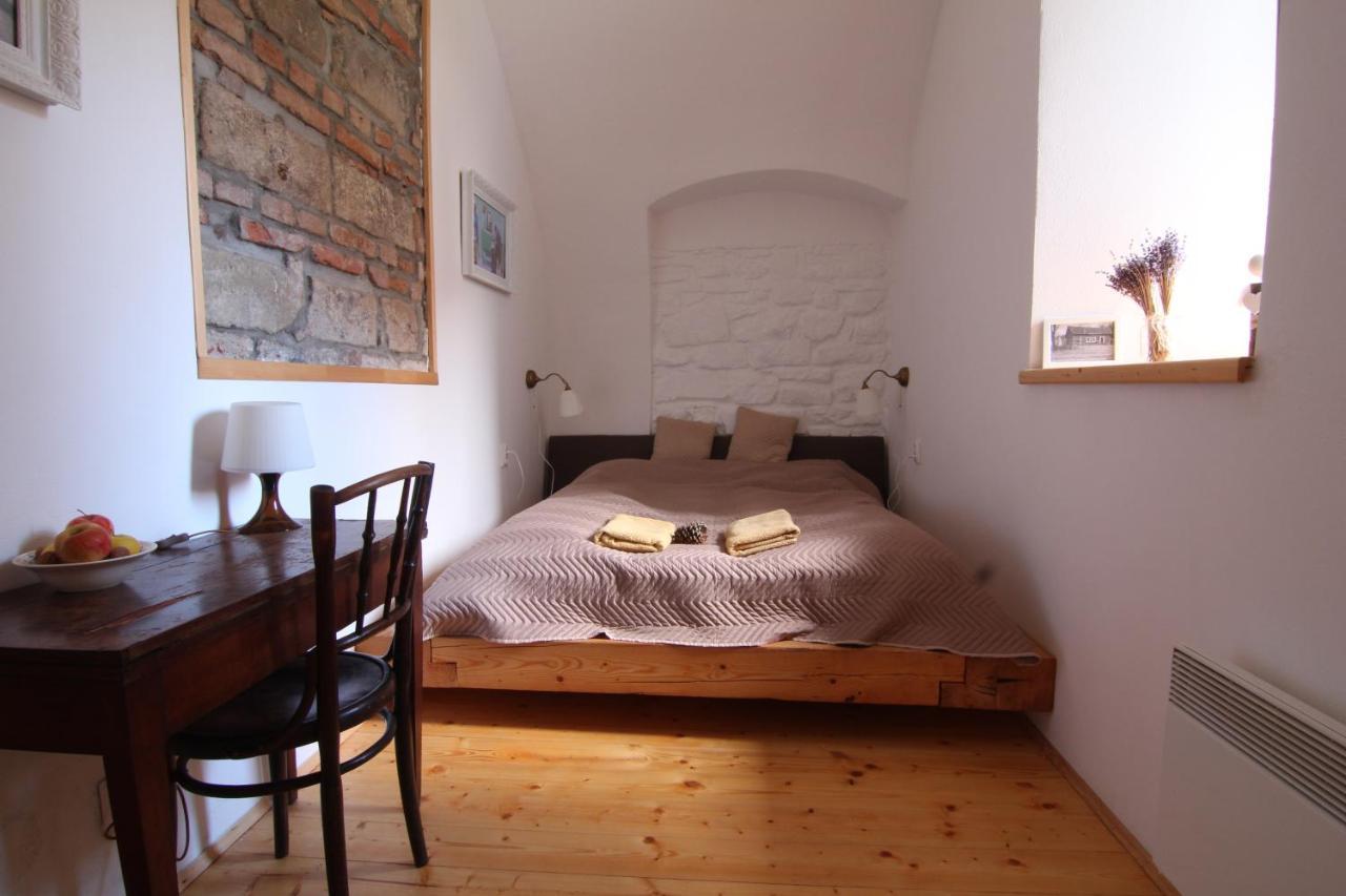 Tri Klenby Apartment