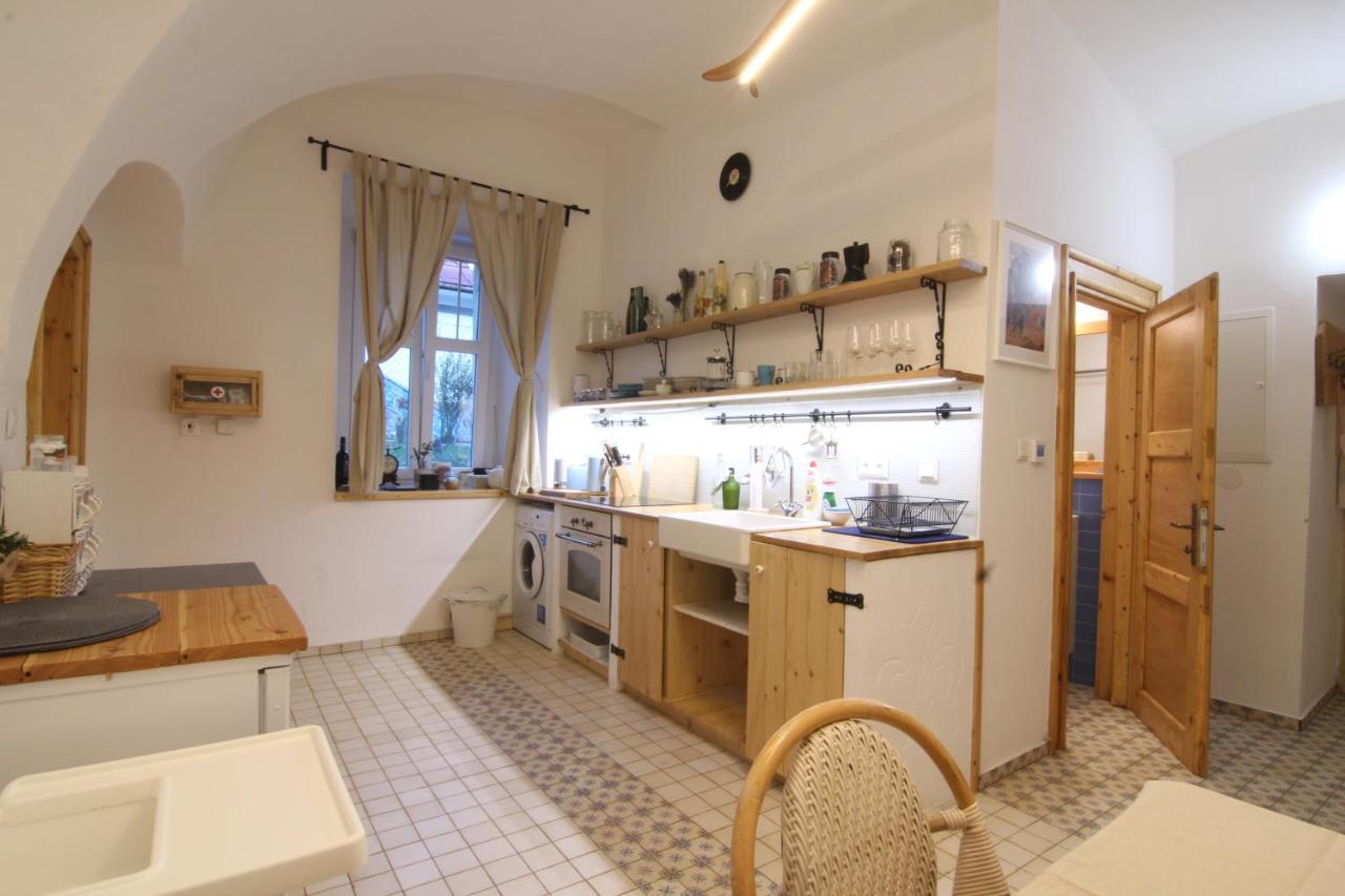 Tri Klenby Apartment